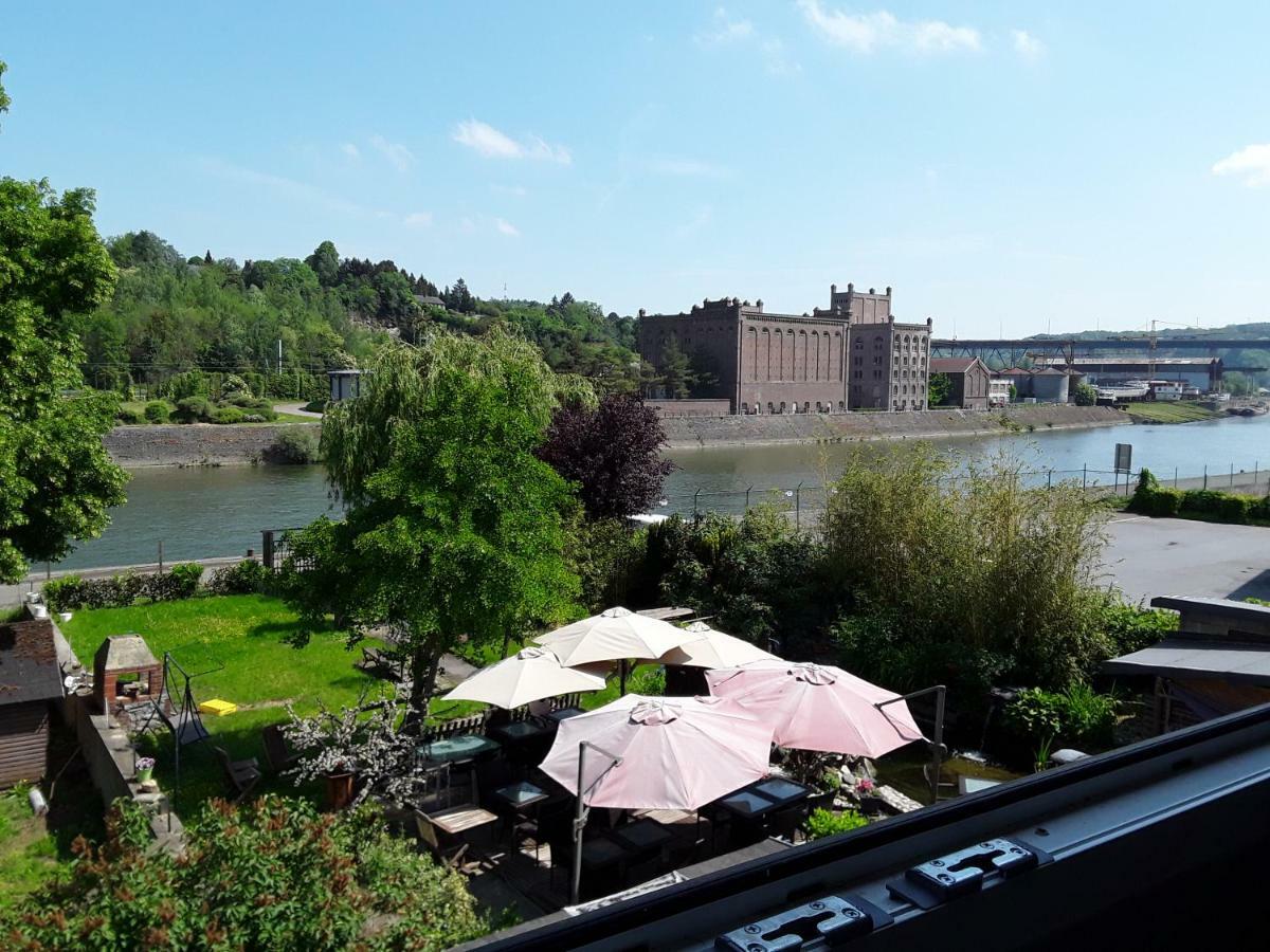 나무르 Le Jardin Du Bord De Meuse B&B 외부 사진