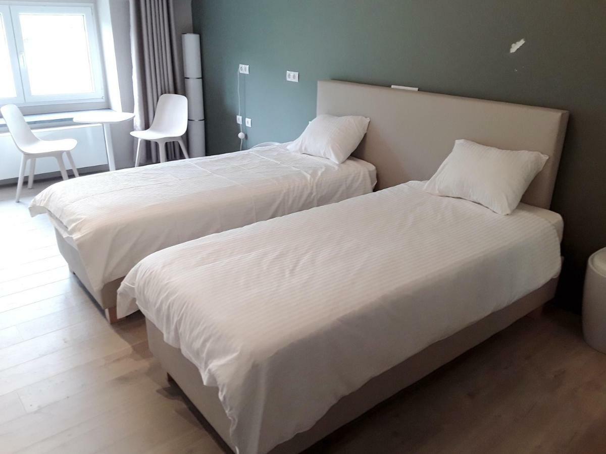 나무르 Le Jardin Du Bord De Meuse B&B 외부 사진