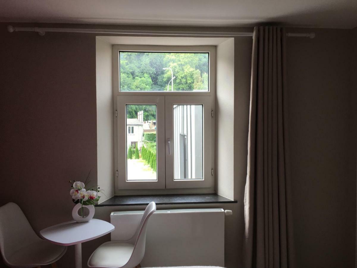 나무르 Le Jardin Du Bord De Meuse B&B 외부 사진