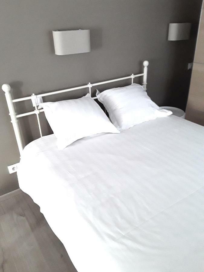 나무르 Le Jardin Du Bord De Meuse B&B 외부 사진