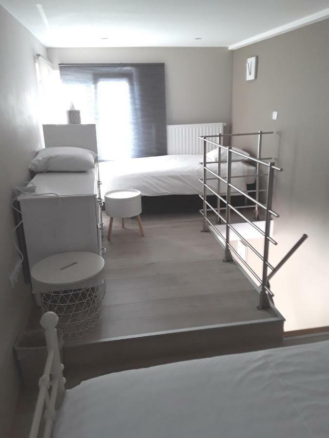 나무르 Le Jardin Du Bord De Meuse B&B 외부 사진