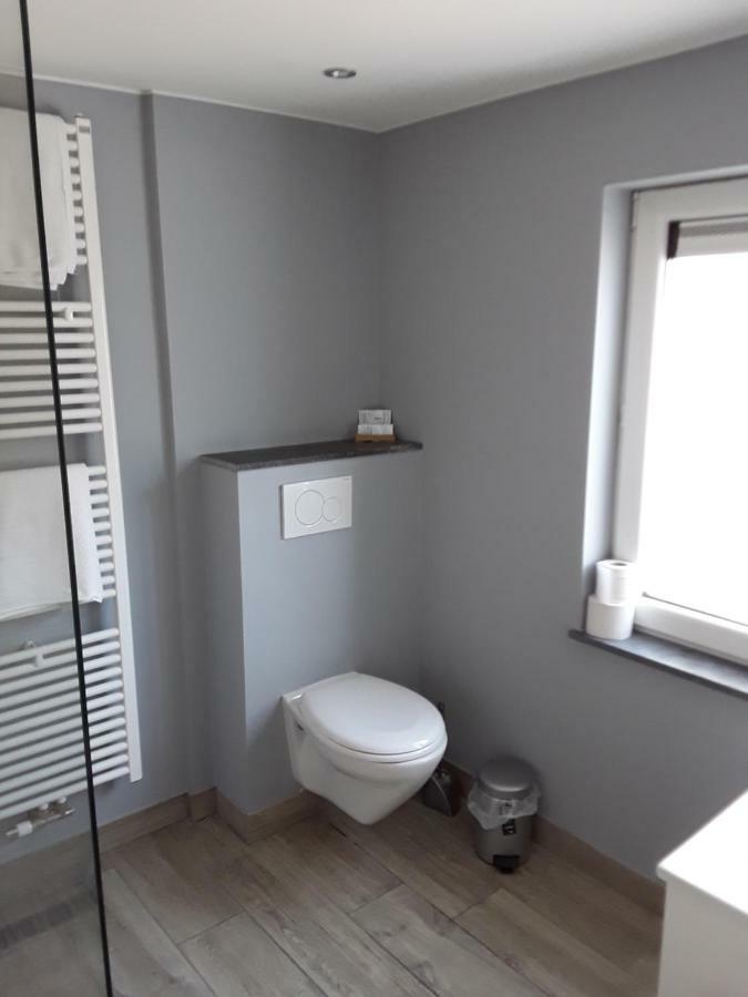나무르 Le Jardin Du Bord De Meuse B&B 외부 사진